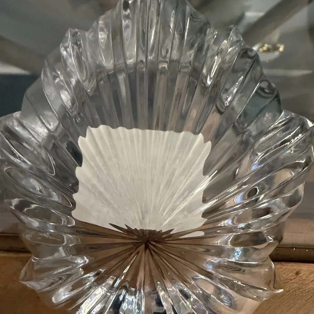 Mikasa Diamond Fire Leaf Candy Dish. NWOT.